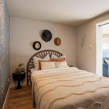 Beachbreak Boulevard Apartment *