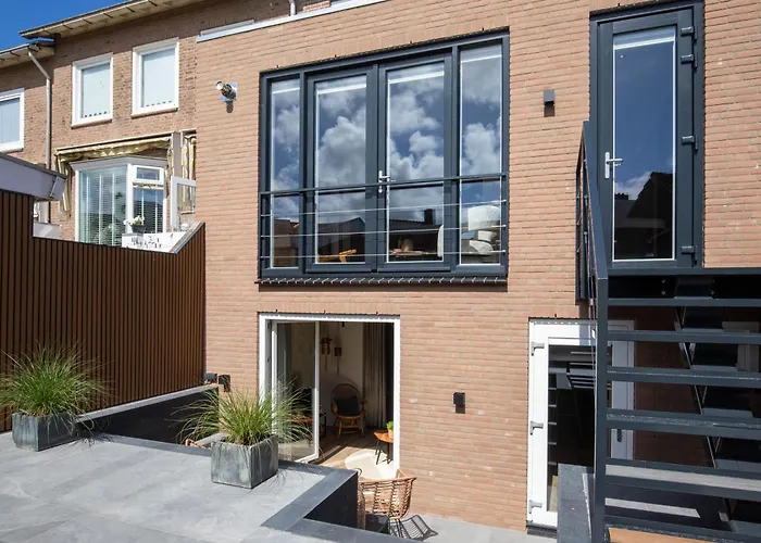 Beachbreak Boulevard *